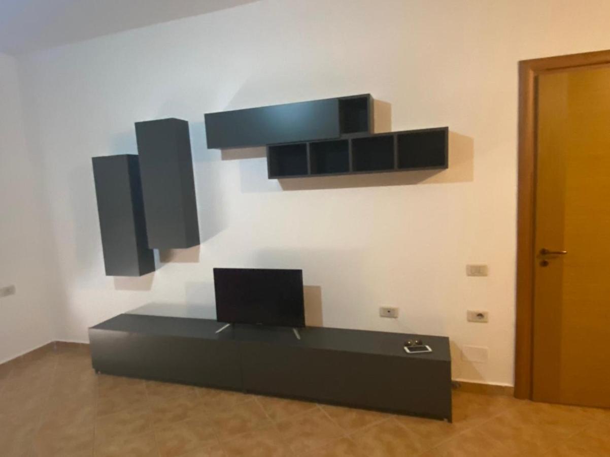 Ari'S Apartment Vlore Exterior photo